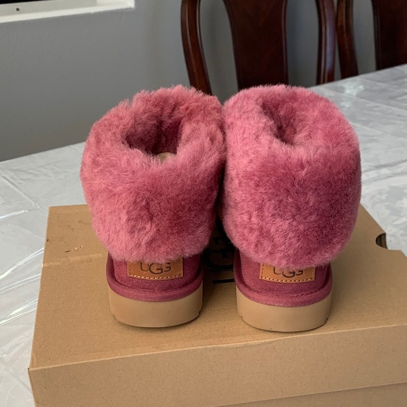 UGG CLASSIC MINI FLUFF BOOT - Picture 4 of 9